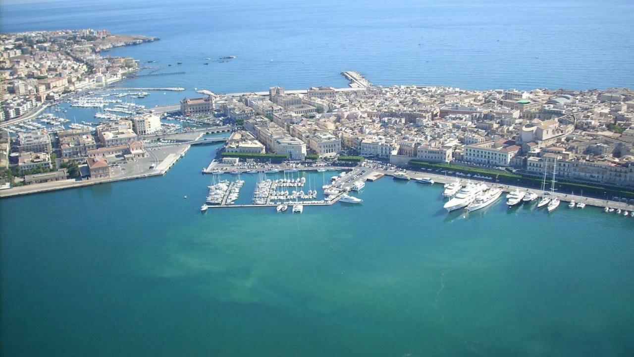 Rivamare Loft Seaside By Picasa Sicilia - Sea & Ortigia View Lägenhet Syrakusa Exteriör bild